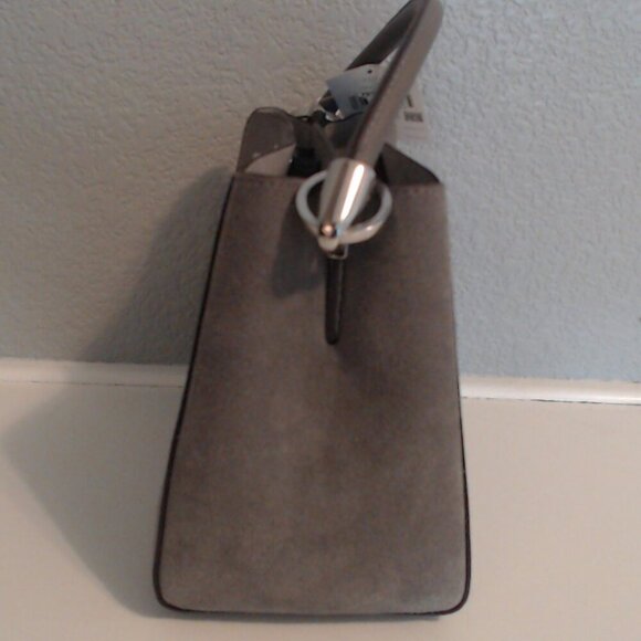 Kate Spade Phoebe hare gray suede small handbag-BNWT! 🤩 - Picture 4 of 10